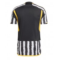Camisa de Futebol Juventus Equipamento Principal 2023-24 Manga Curta